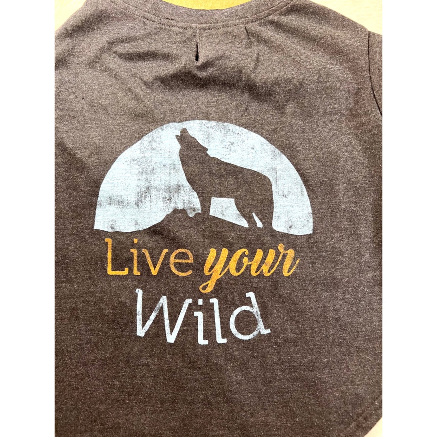 Live Your Wild XL Grey Dog T-Shirt NWT