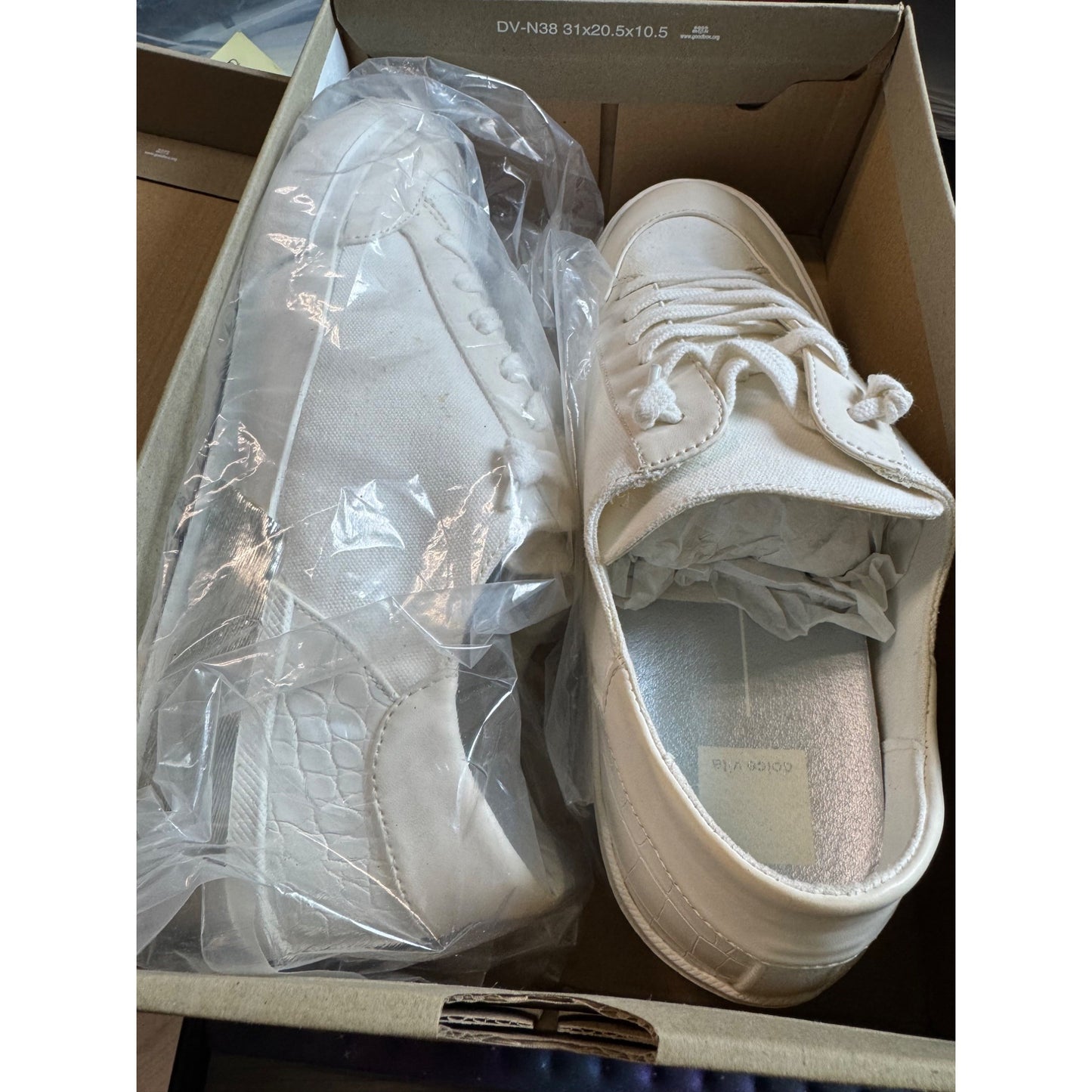 Dolce Vita Womens Zoey White Canvas Sneakers Size 9.5 Casual Comfortable Lightweight