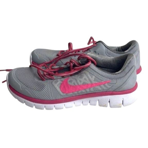 Nike Gray & Pink Girls Running Shoes Size 4Y Mesh Lightweight Design