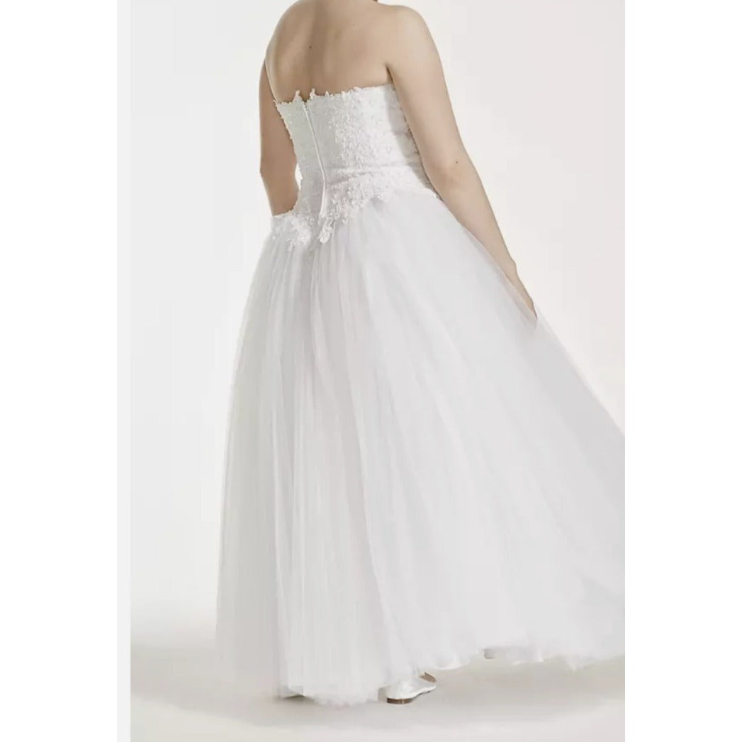 David's Bridal Sz 14 Oleg Cassini White Lace & Tulle Halter Wedding Gown With Floral Embellishments & Beaded Details