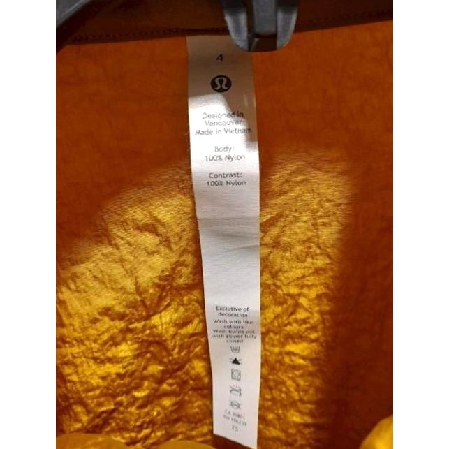 Lululemon Women's water Repellent Mesh Jacket Jacket Size 4 Lightweight Windbreaker