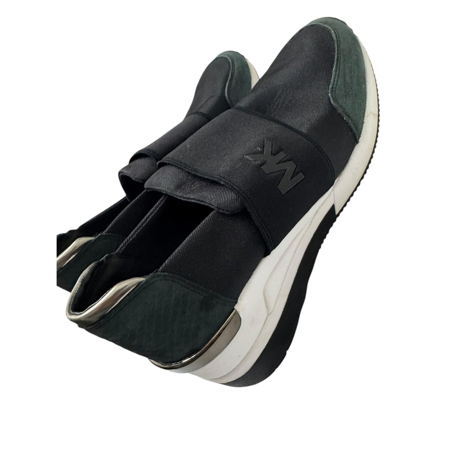 Michael Kors Womens Felix Slip-On Size 8 Stylish Casual Shoes