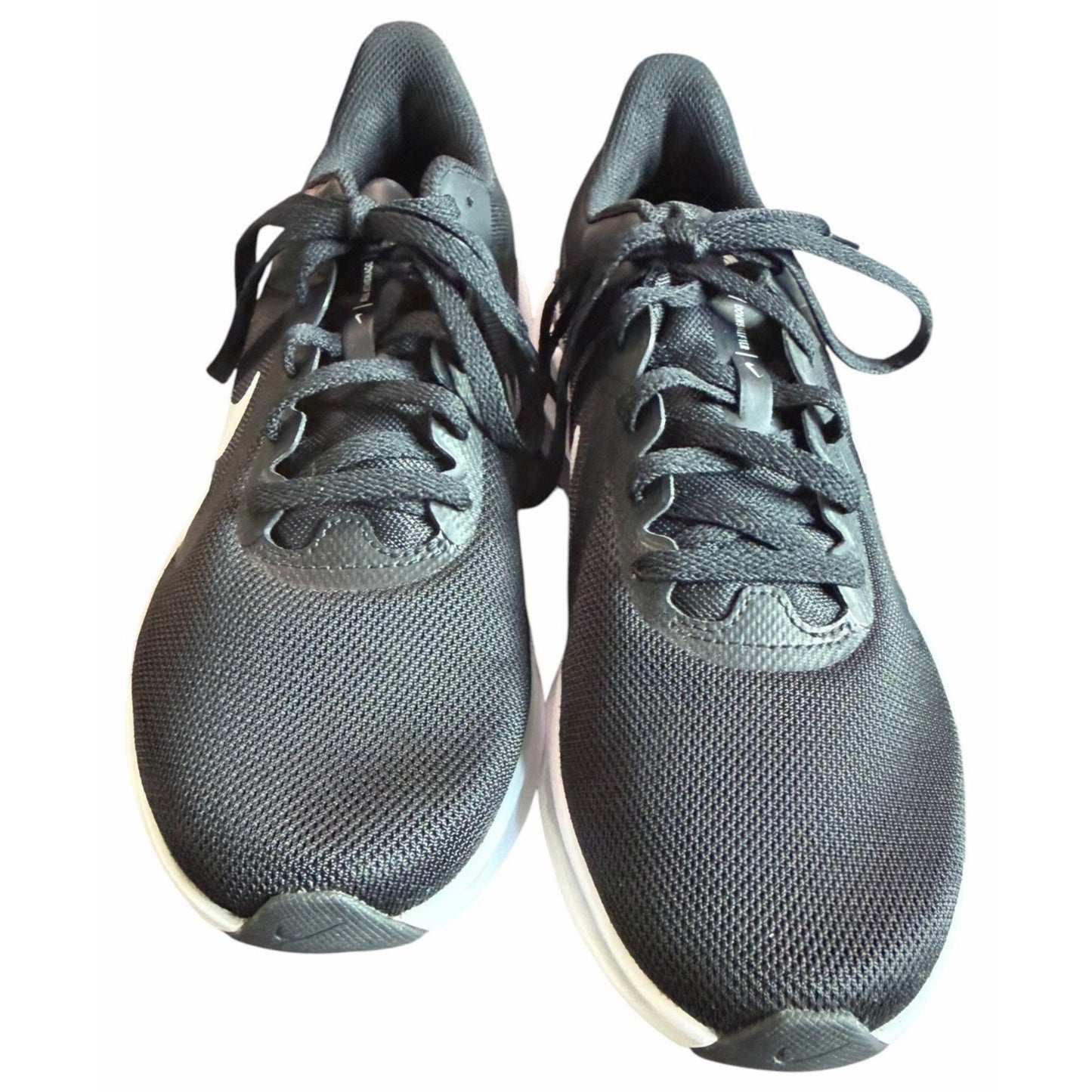 Nike Downshifter 10 Black Lihhtweight Running Shoes NWOB Big Kid Sz5