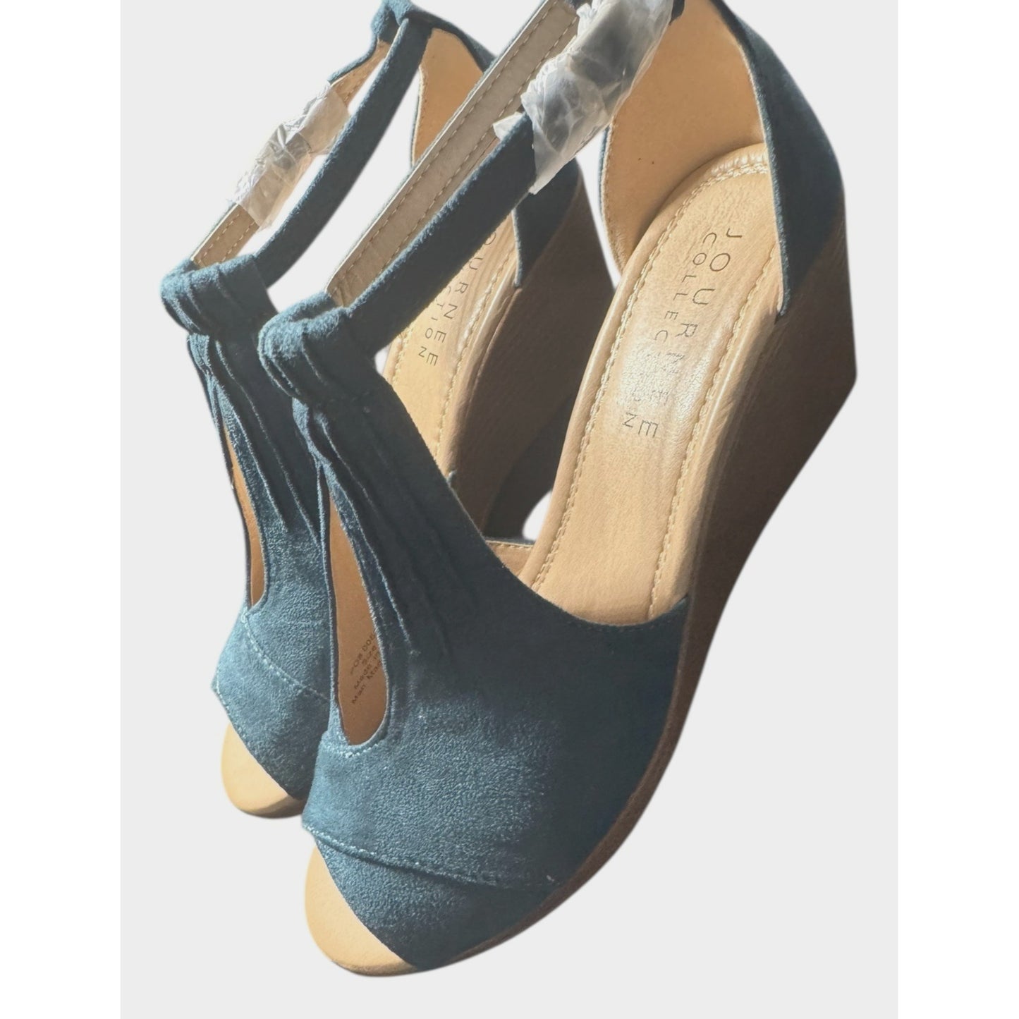 Journee Collection Women's Blue Suede Wedge Size 8