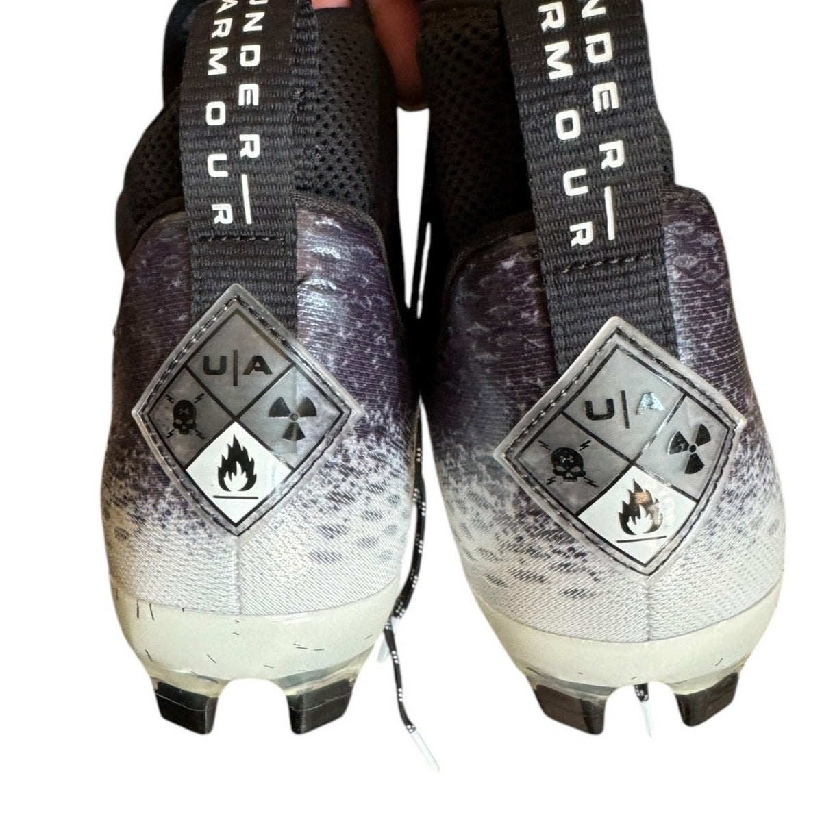 Under Armour Spotlight Lux MC 2.0 Size 8.5