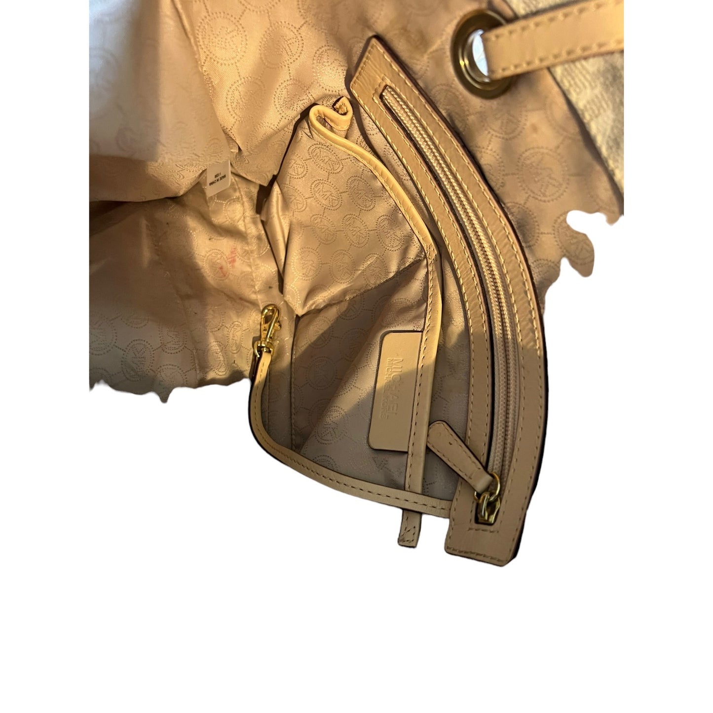 Michael Kors Jet Set White Tote Bag