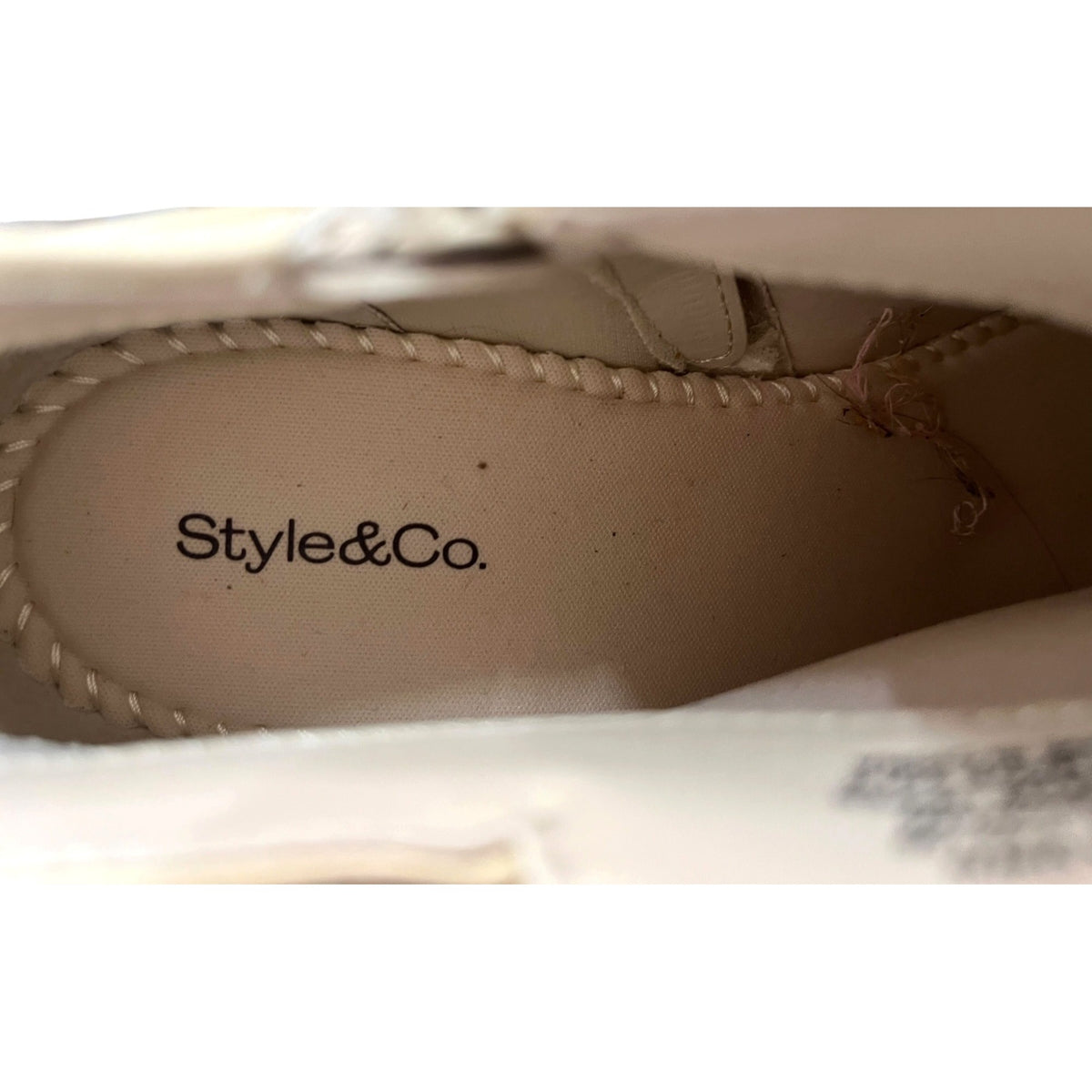 Style & Co Women's Willoww Belt Block Heel Vanilla White Booties Size 8.5 M