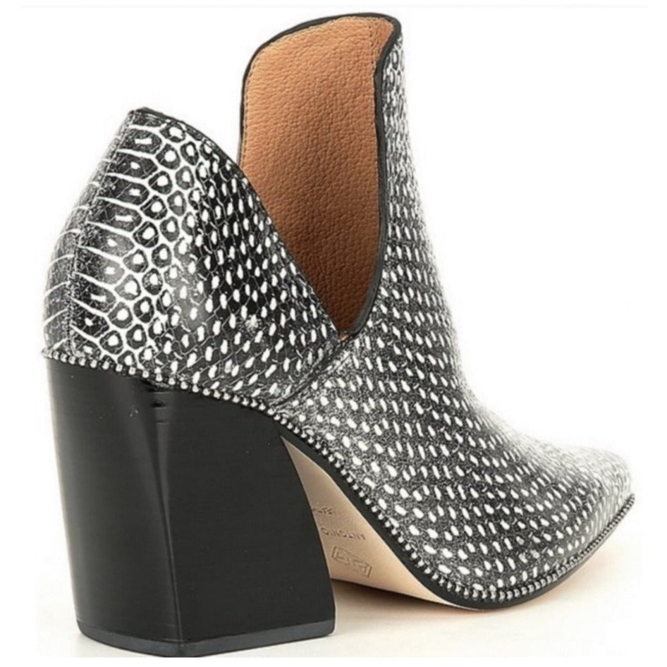 Antonio Melani Snake Leather Bootie Women's SZ 8.5