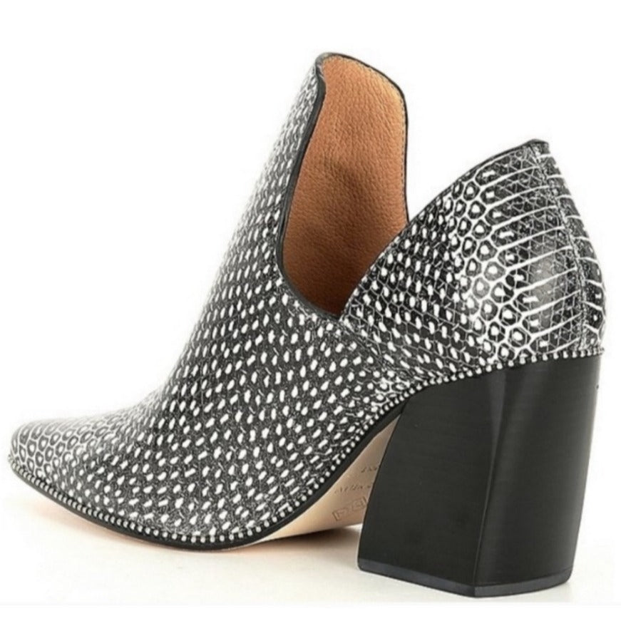 Antonio Melani Snake Leather Bootie Women's SZ 8.5