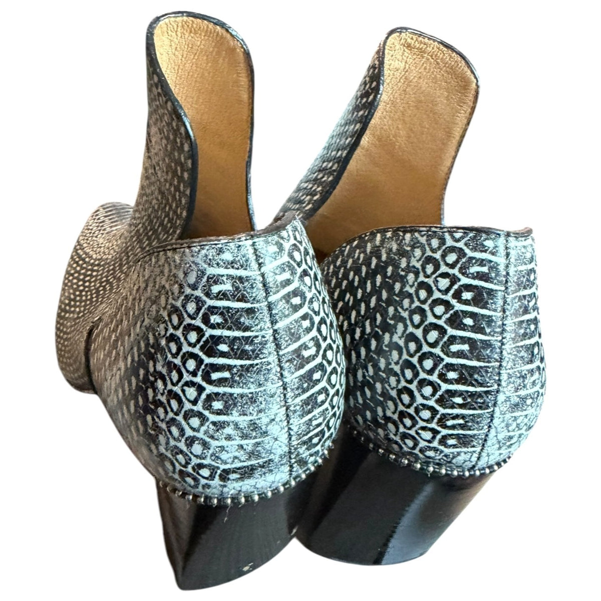 Antonio Melani Snake Leather Bootie Women's SZ 8.5