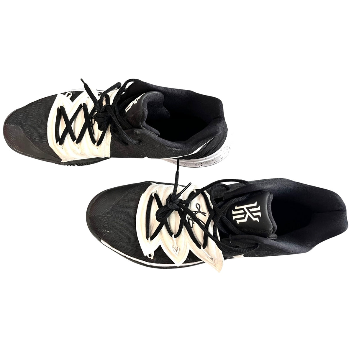 Nike Kyrie 5 Sneakers Size 13 Black/White Zoom Air Men’s Basketball Shoes