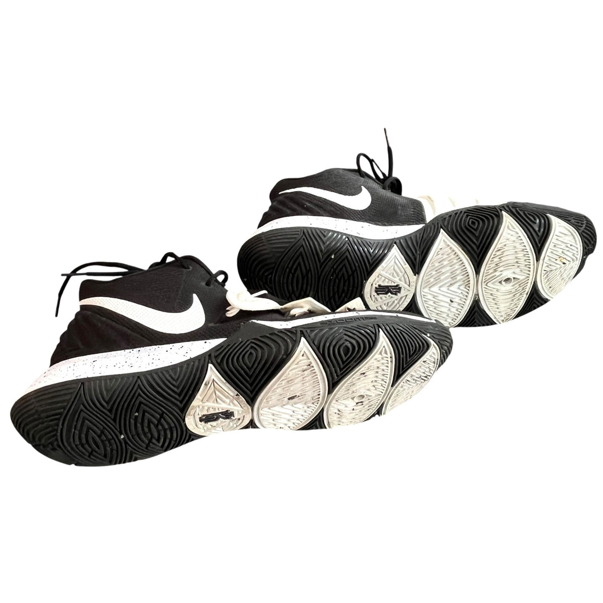 Nike Kyrie 5 Sneakers Size 13 Black/White Zoom Air Men’s Basketball Shoes