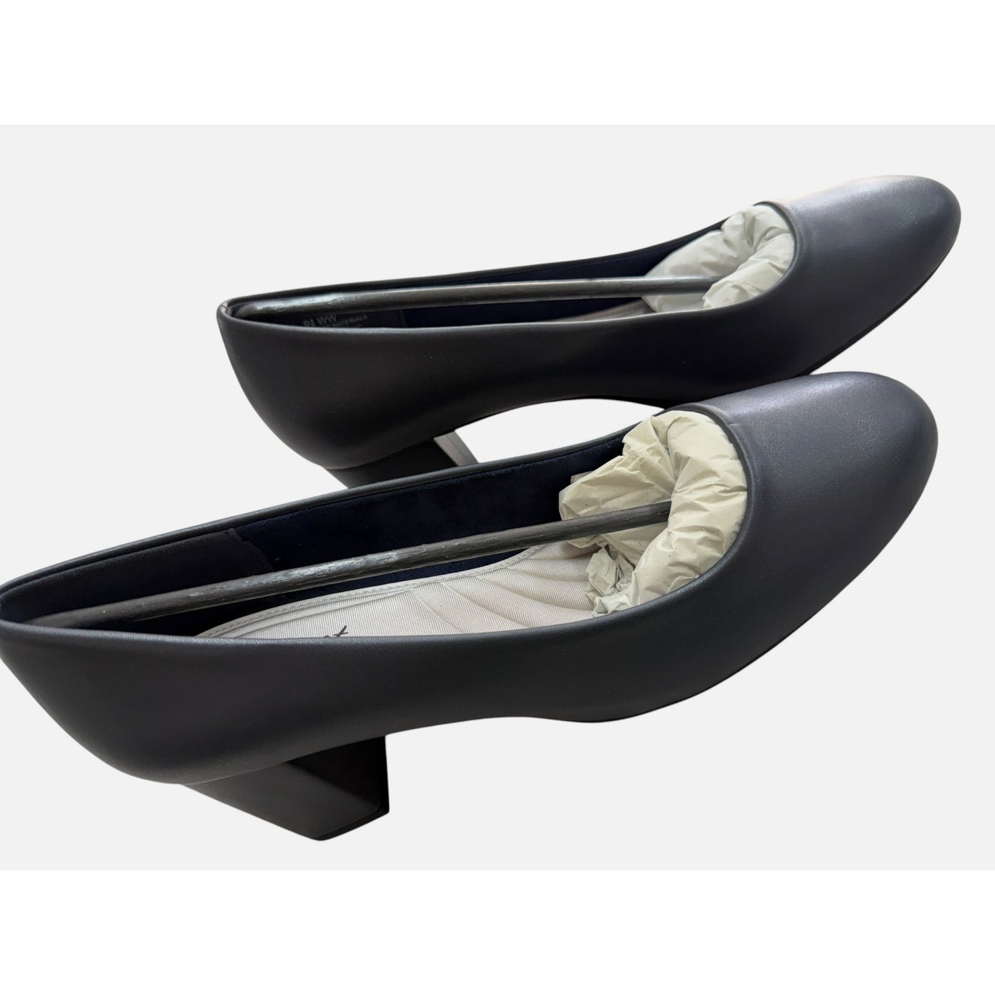 Easy Street Women's SZ 9.5WW Navy Low Block Heel Dress Shoes