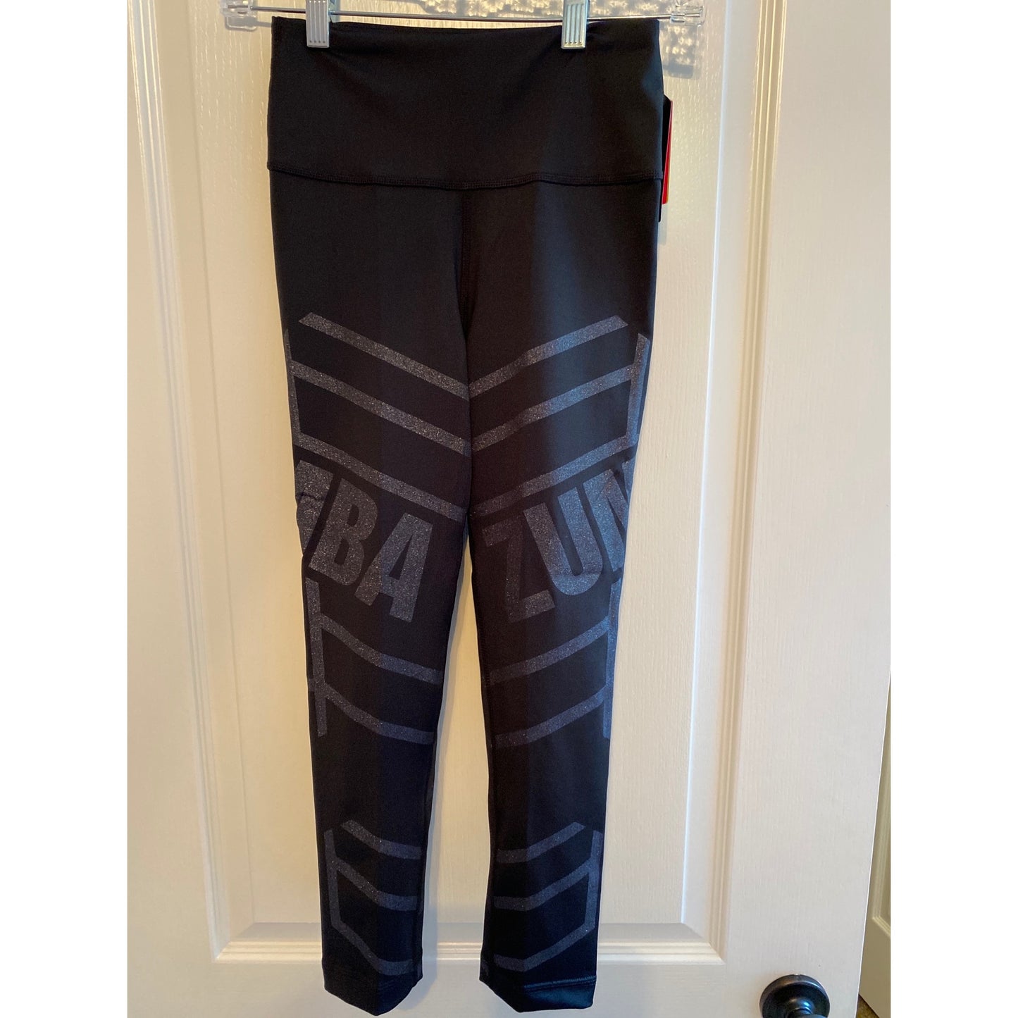 NWT Size XS All That Glitters Is Zumba High Waisted Crop Leggings