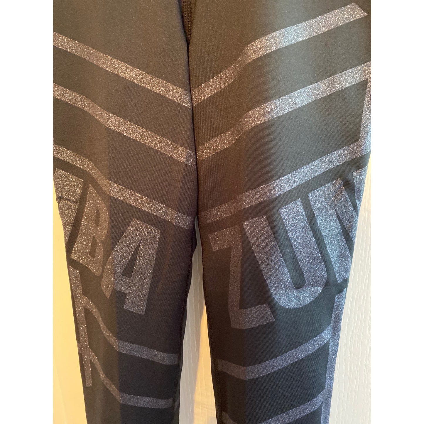 NWT Size XS All That Glitters Is Zumba High Waisted Crop Leggings