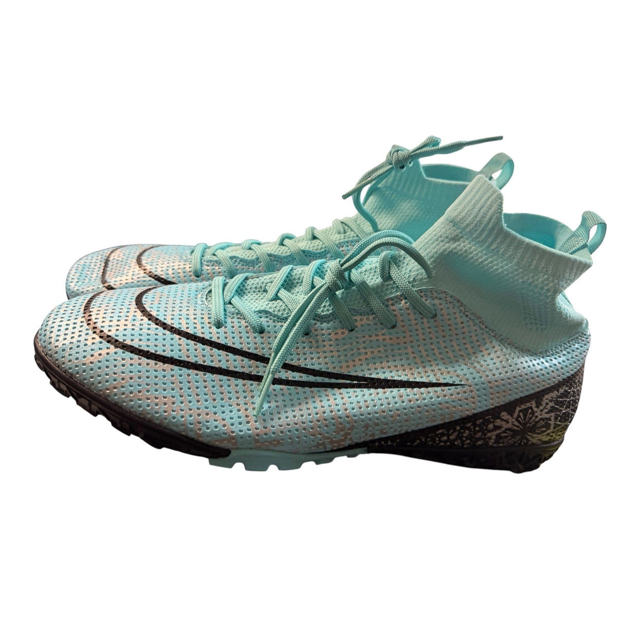 Light Blue Soccer Turf Shoes Cleats Size 10.5 NWOB