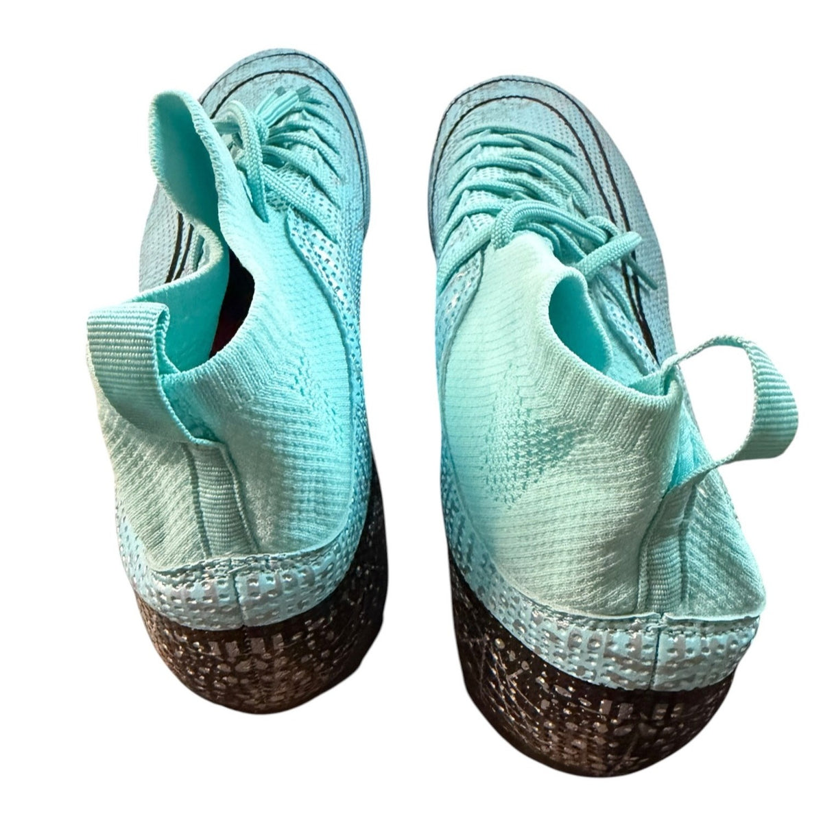 Light Blue Soccer Turf Shoes Cleats Size 10.5 NWOB