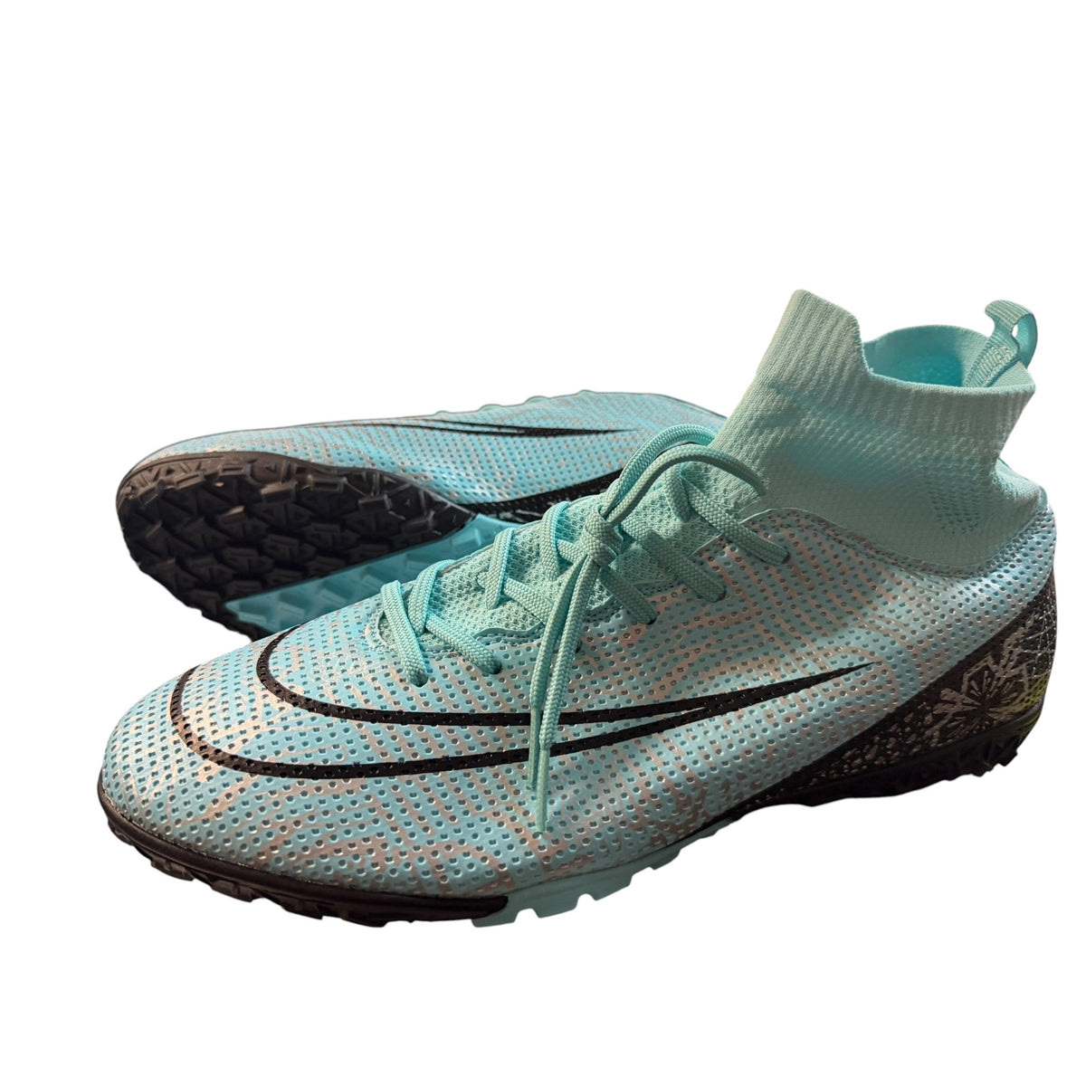 Light Blue Soccer Turf Shoes Cleats Size 10.5 NWOB