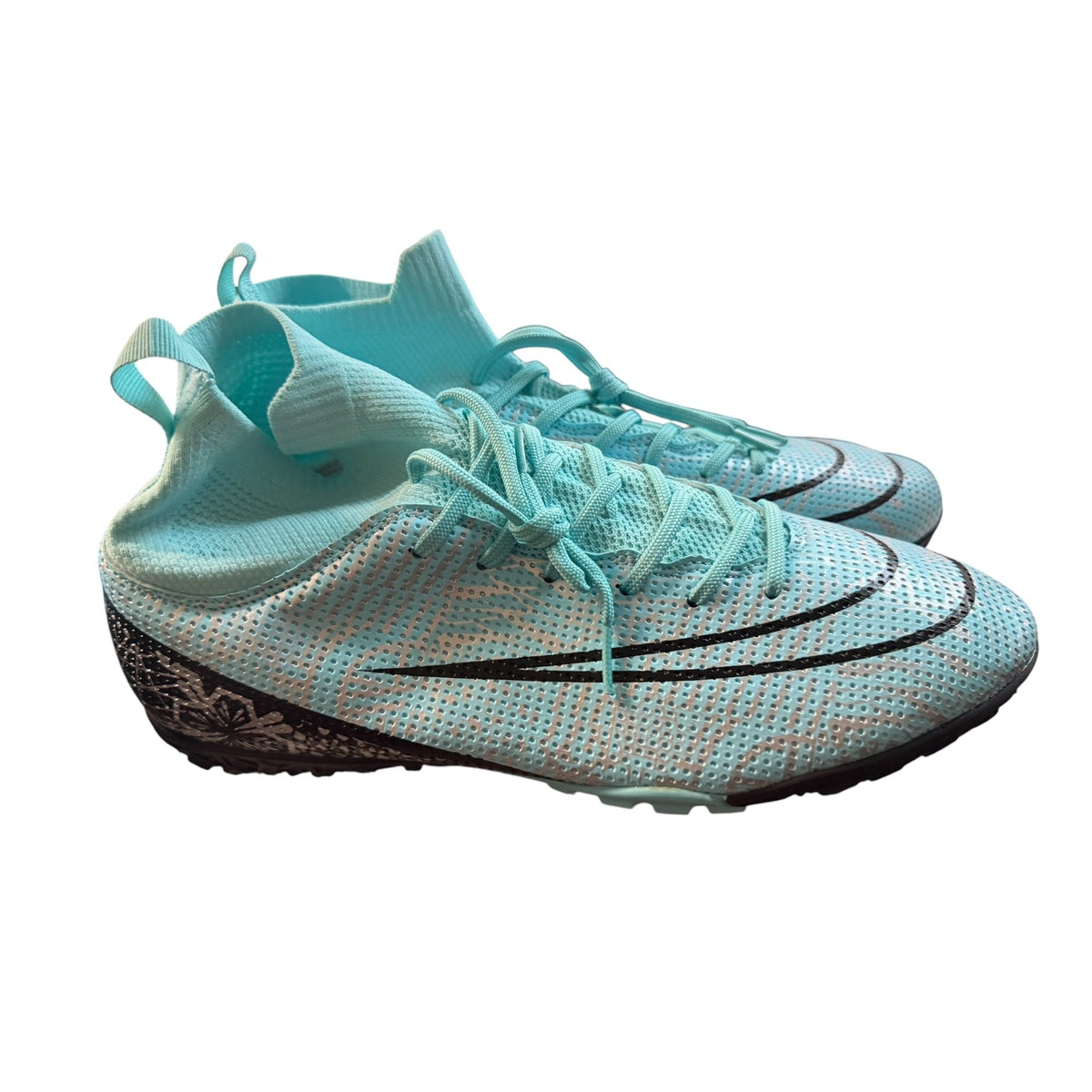 Light Blue Soccer Turf Shoes Cleats Size 10.5 NWOB