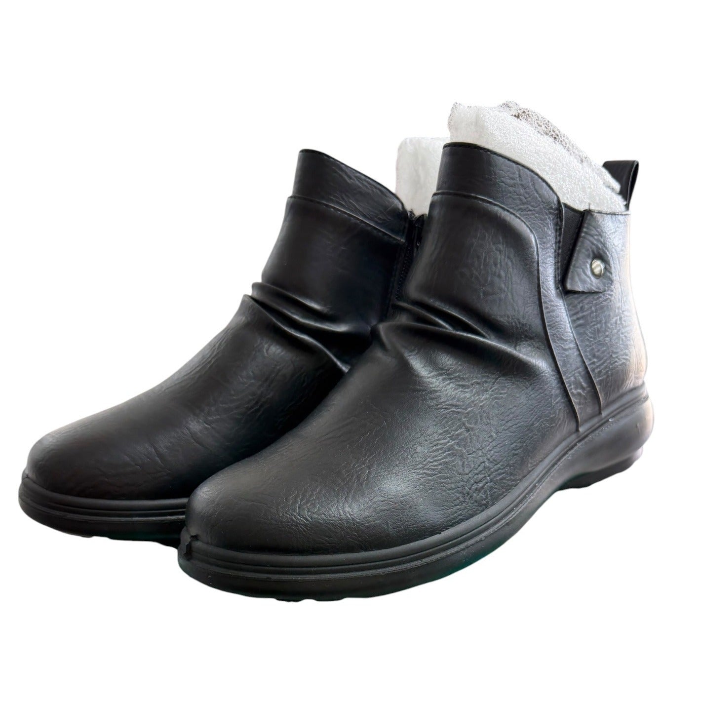 Easy Street Women's Black Comfort Wave Ankle Boots With Ultra-Light Insoles Easymotion Size 7.5 Wide Faux Leather NWB