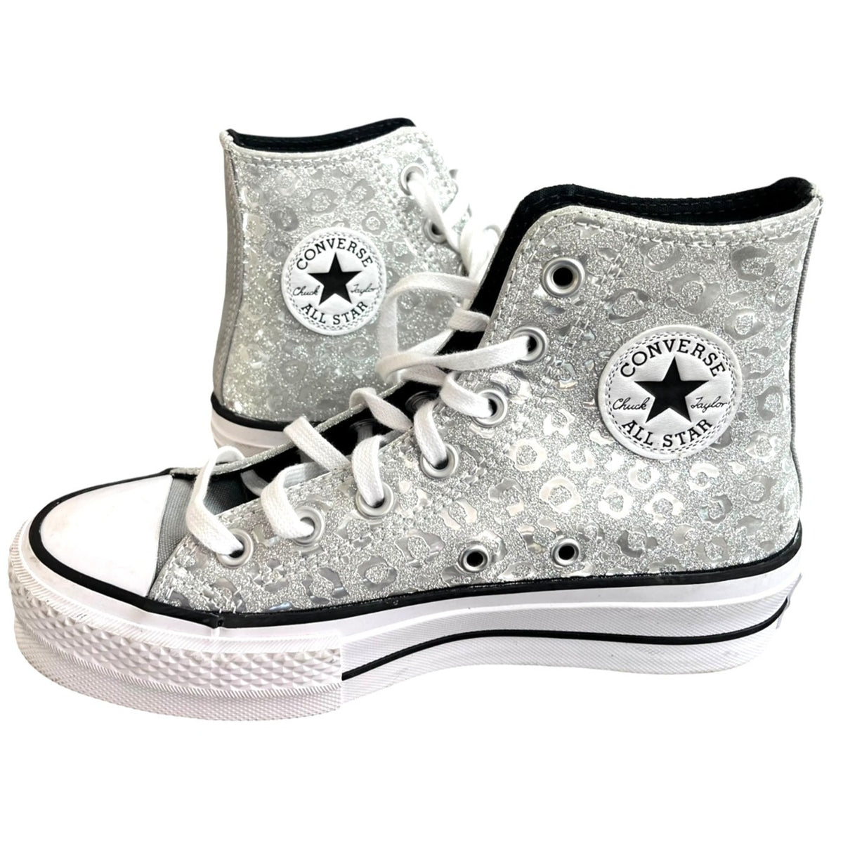 Converse Chuck Taylor All Star Women's High-Top Sneakers Size 5