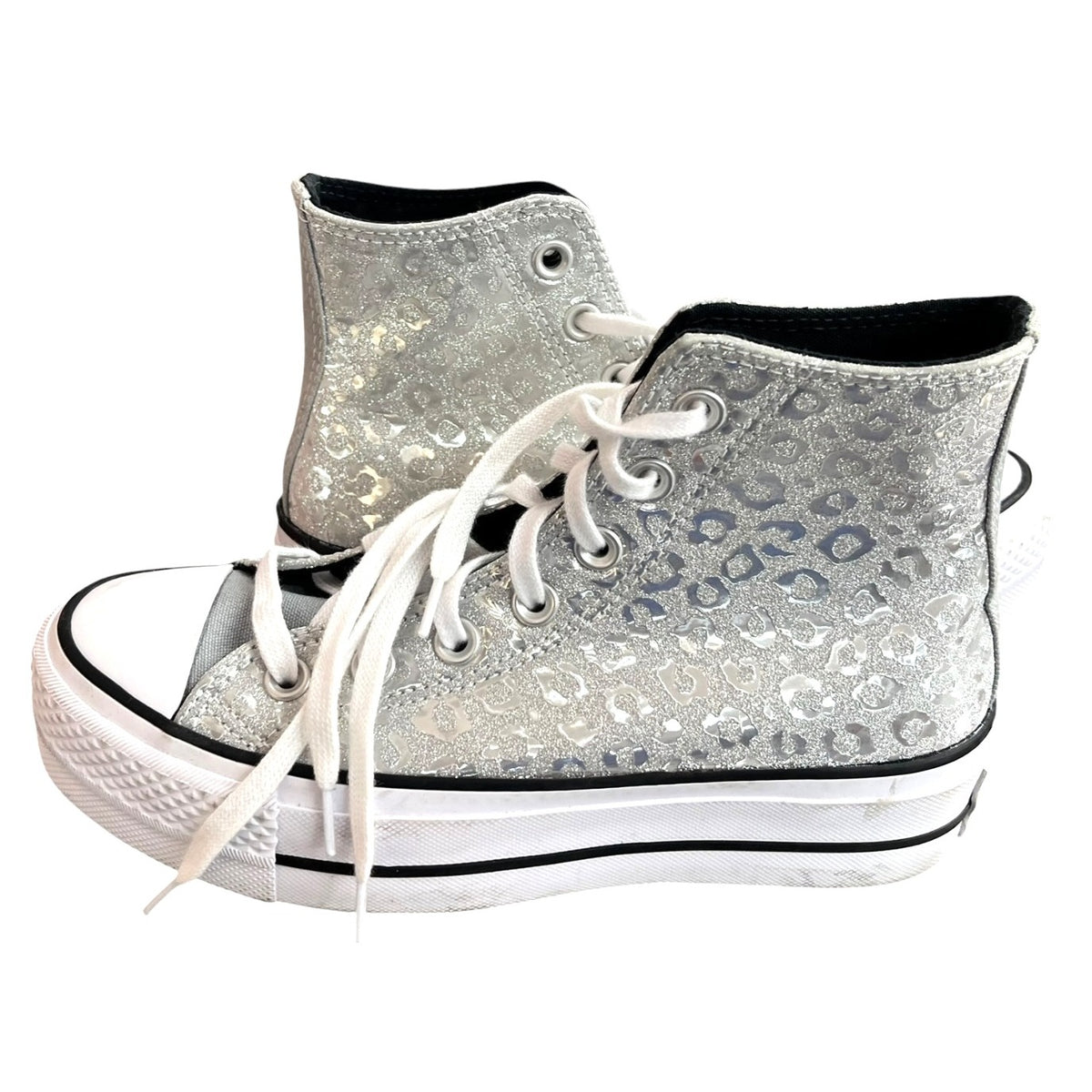 Converse Chuck Taylor All Star Women's High-Top Sneakers Size 5