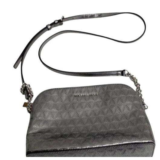 Michael Kors Jet Set Dome Metallic Silver Crossbody Bag With Chain Strap