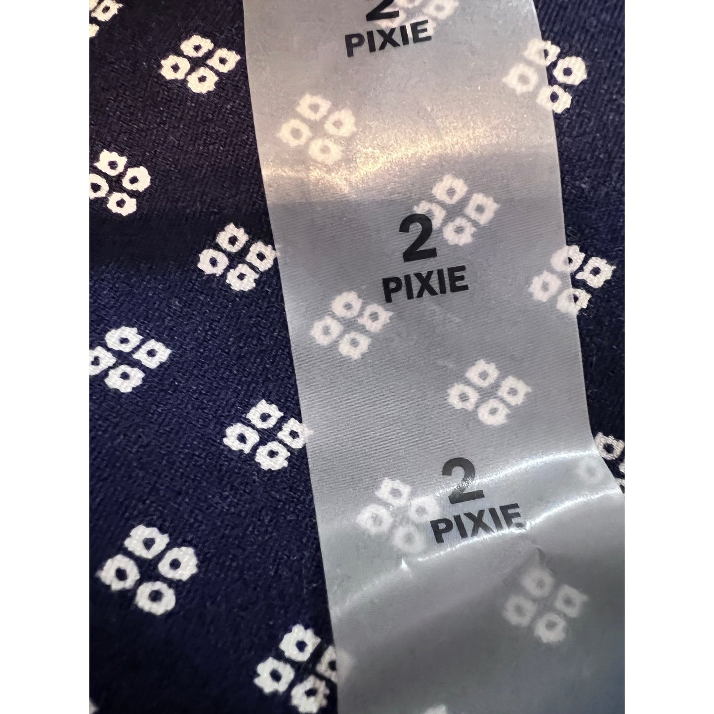 Old Navy High Rise Pixie Pants Navy Blue White Geometric Print Size 2