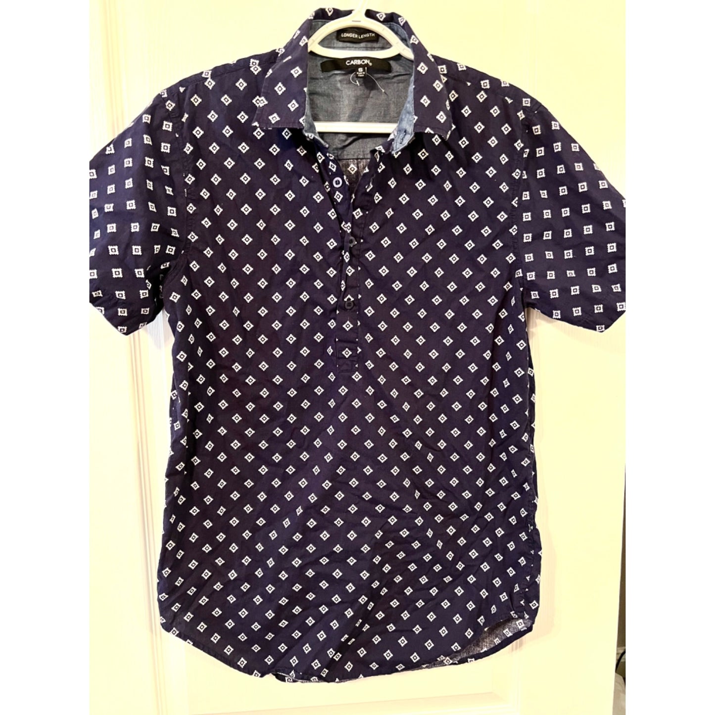 Carbon Mens Longer Length Navy Diamond Print Button-Up Shirt Size S