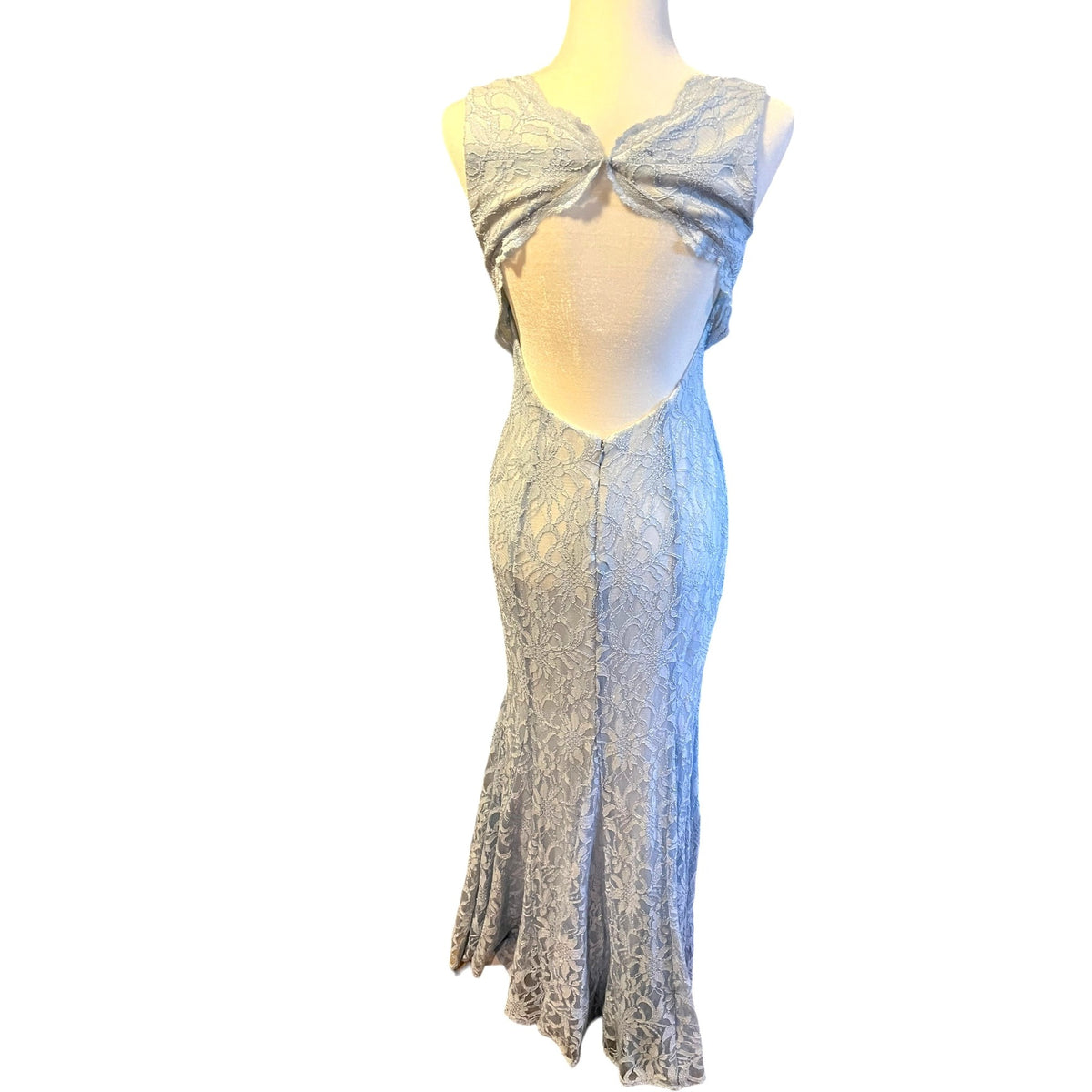 Morgan & CO. Blue V-Neck Glitter Lace Open Back Dress Size 7 NWOT