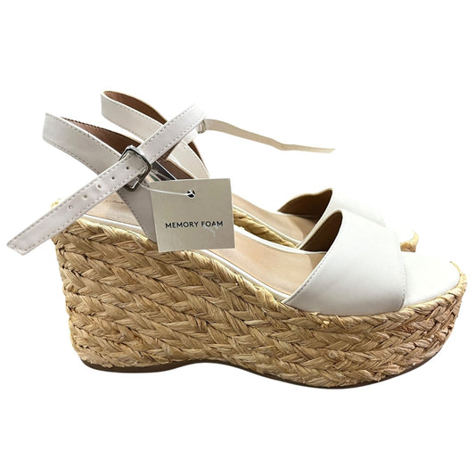 Universal Thread White Alisha Platform Heels SZ 8