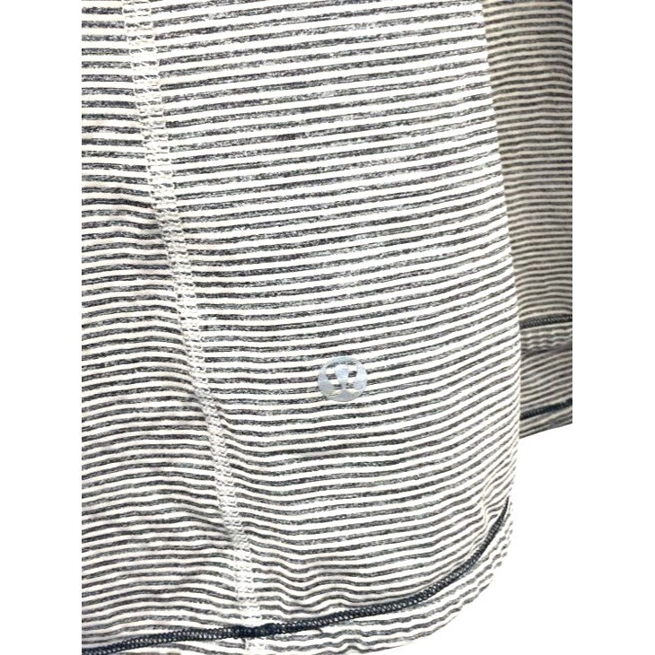 Lululemon Women's Run Catch Me Striped Sz 2/4 Tank Top