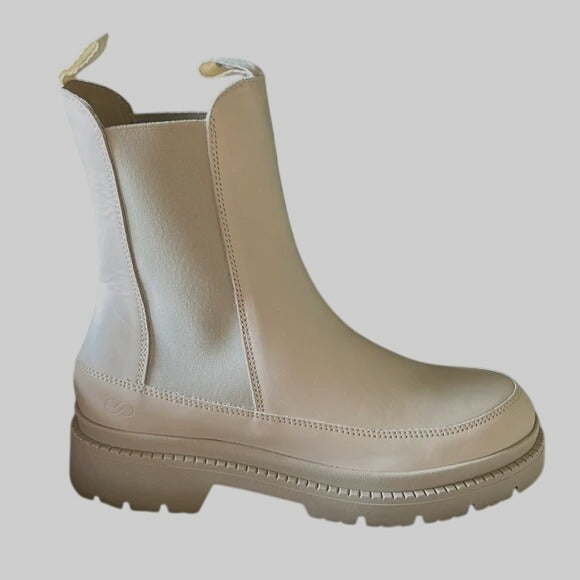 Calia By Carrie Underwood Women's Off-White Peyton Chelsea Boots Size 6