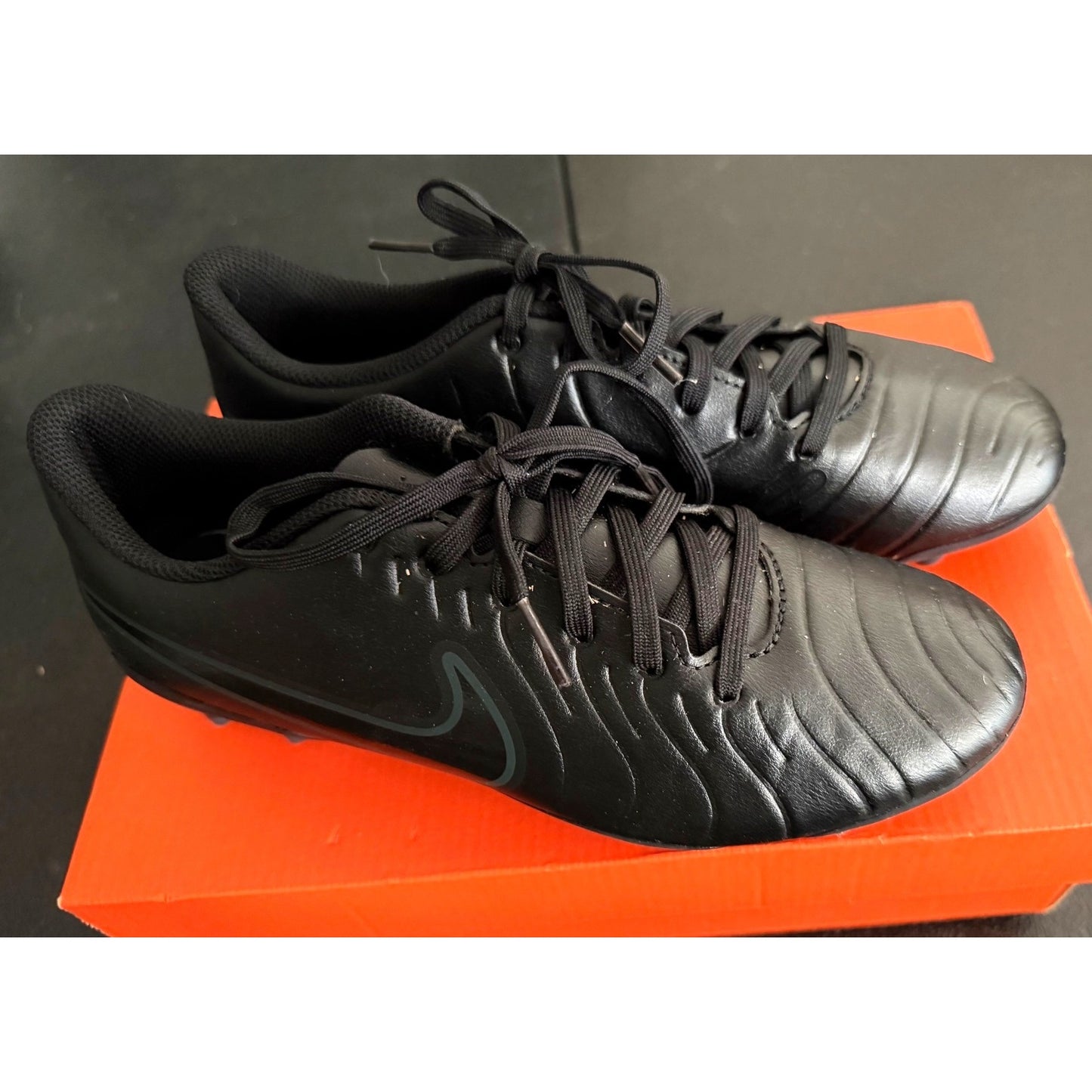 Nike Tiempo Legend 9 Soccer Cleats Black Size 6.5 US FG Firm Ground With Box