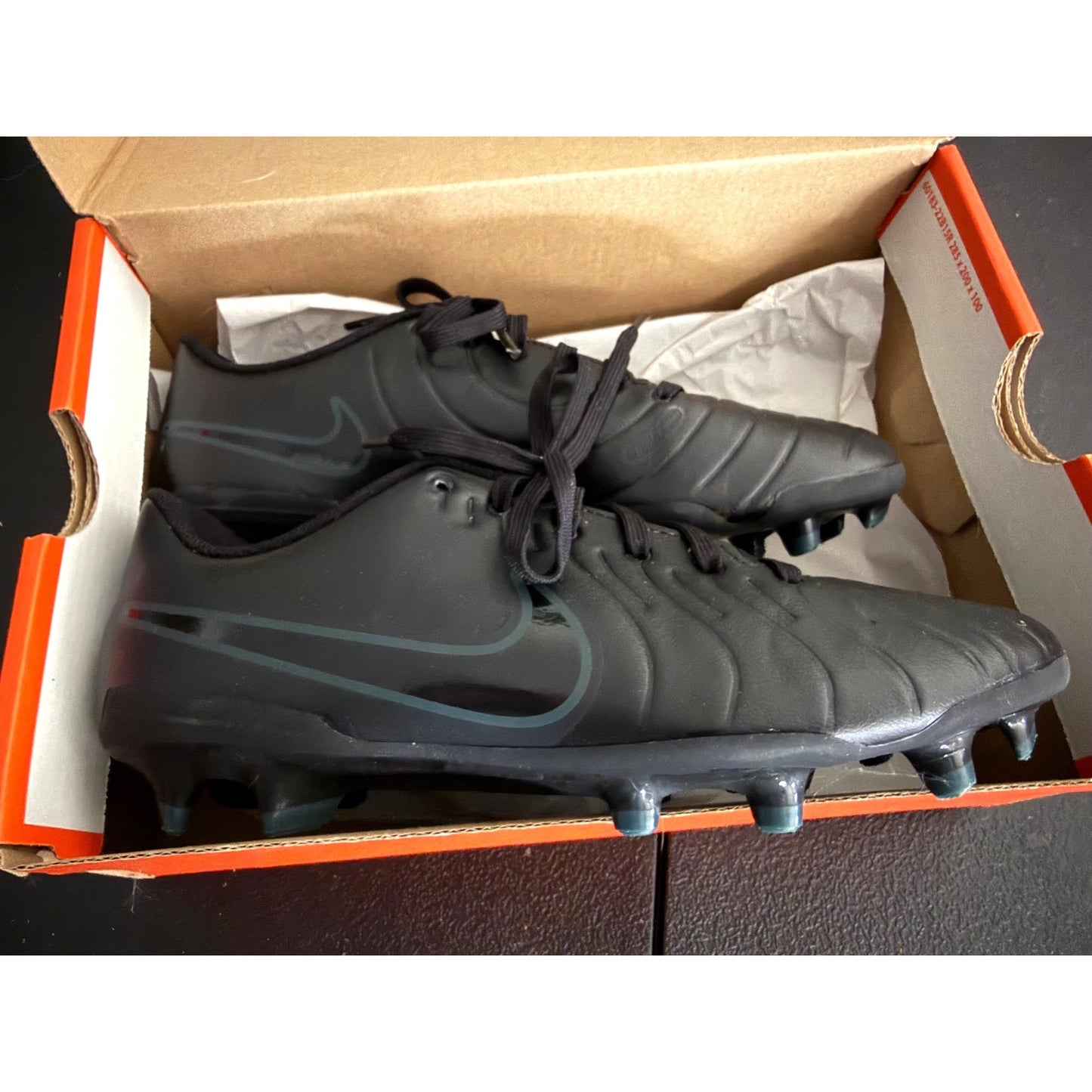 Nike Tiempo Legend 9 Soccer Cleats Black Size 6.5 US FG Firm Ground With Box