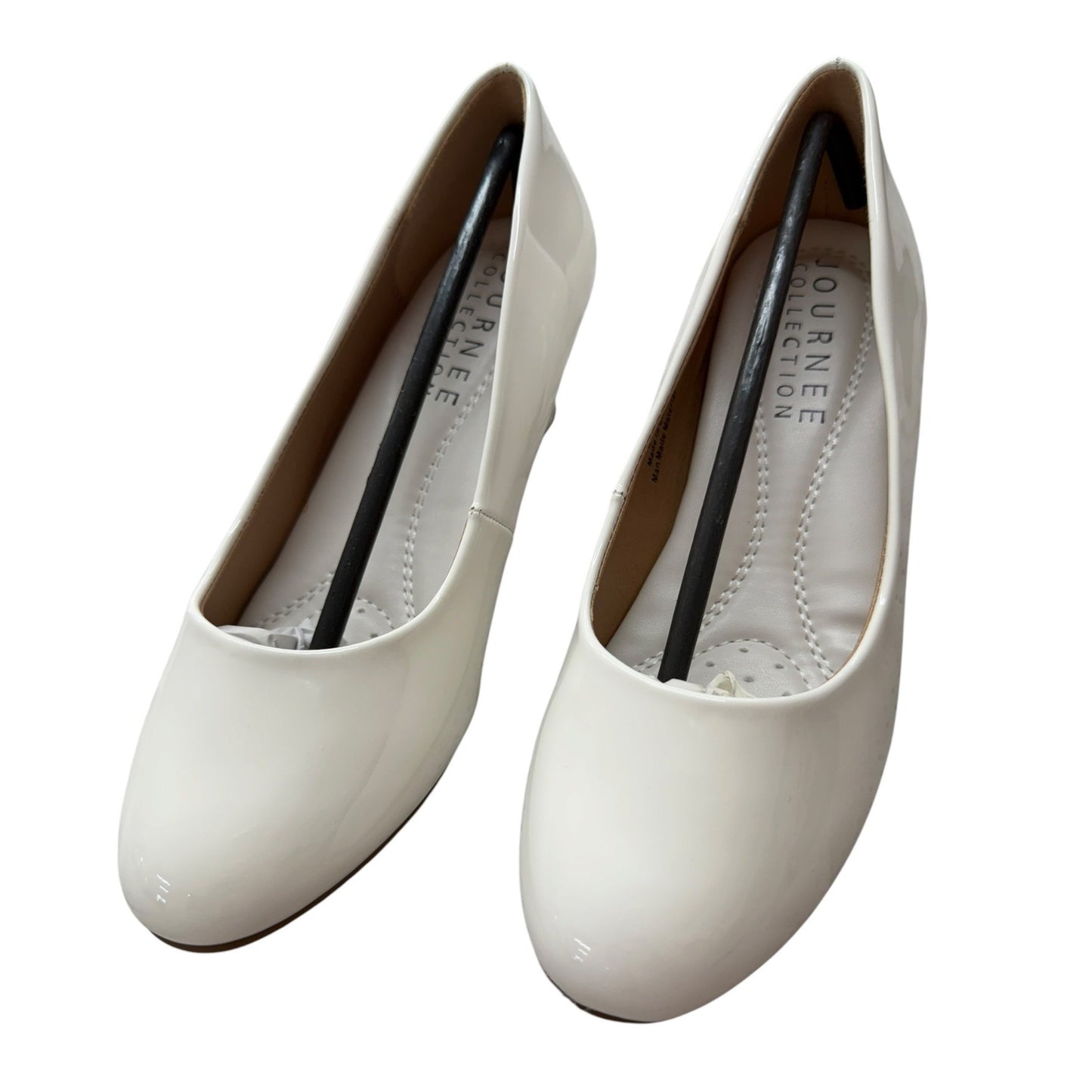 Journee Collection White Patent Leather Pumps Size 6 Women's Shoes