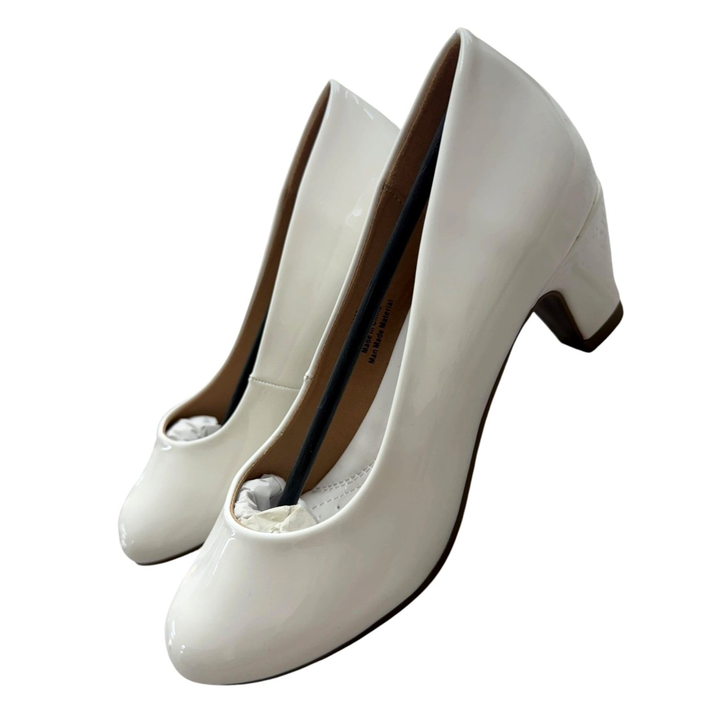 Journee Collection White Patent Leather Pumps Size 6 Women's Shoes