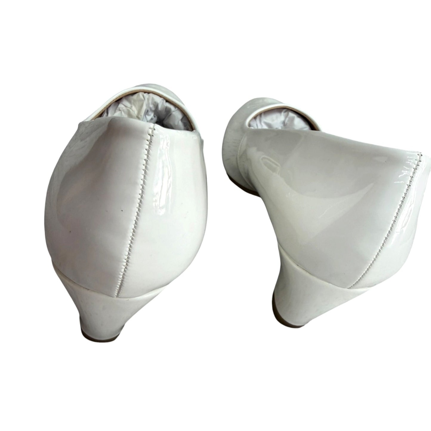 Journee Collection White Patent Leather Pumps Size 6 Women's Shoes
