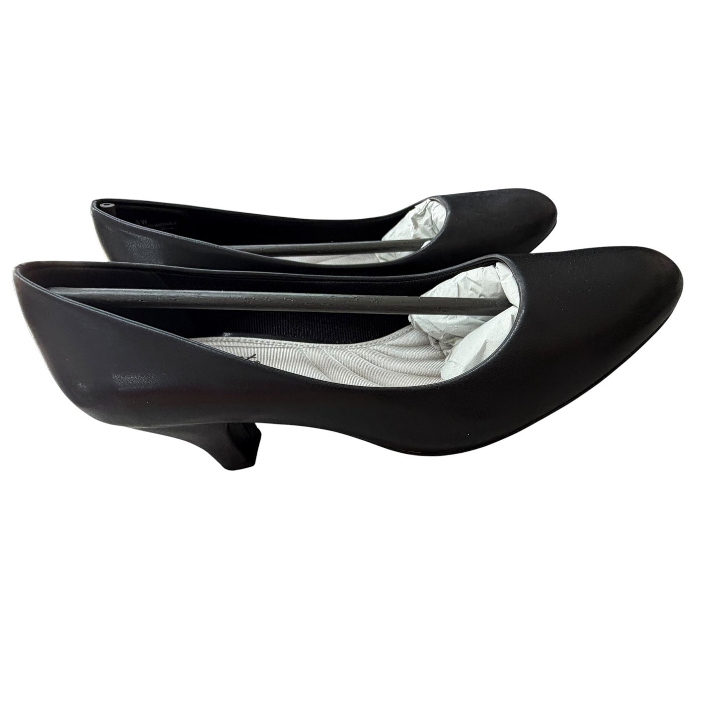 Easy Street Black Low Heel Pumps Womens Size 11W Slip-On Comfortable Work Or Dress Shoes