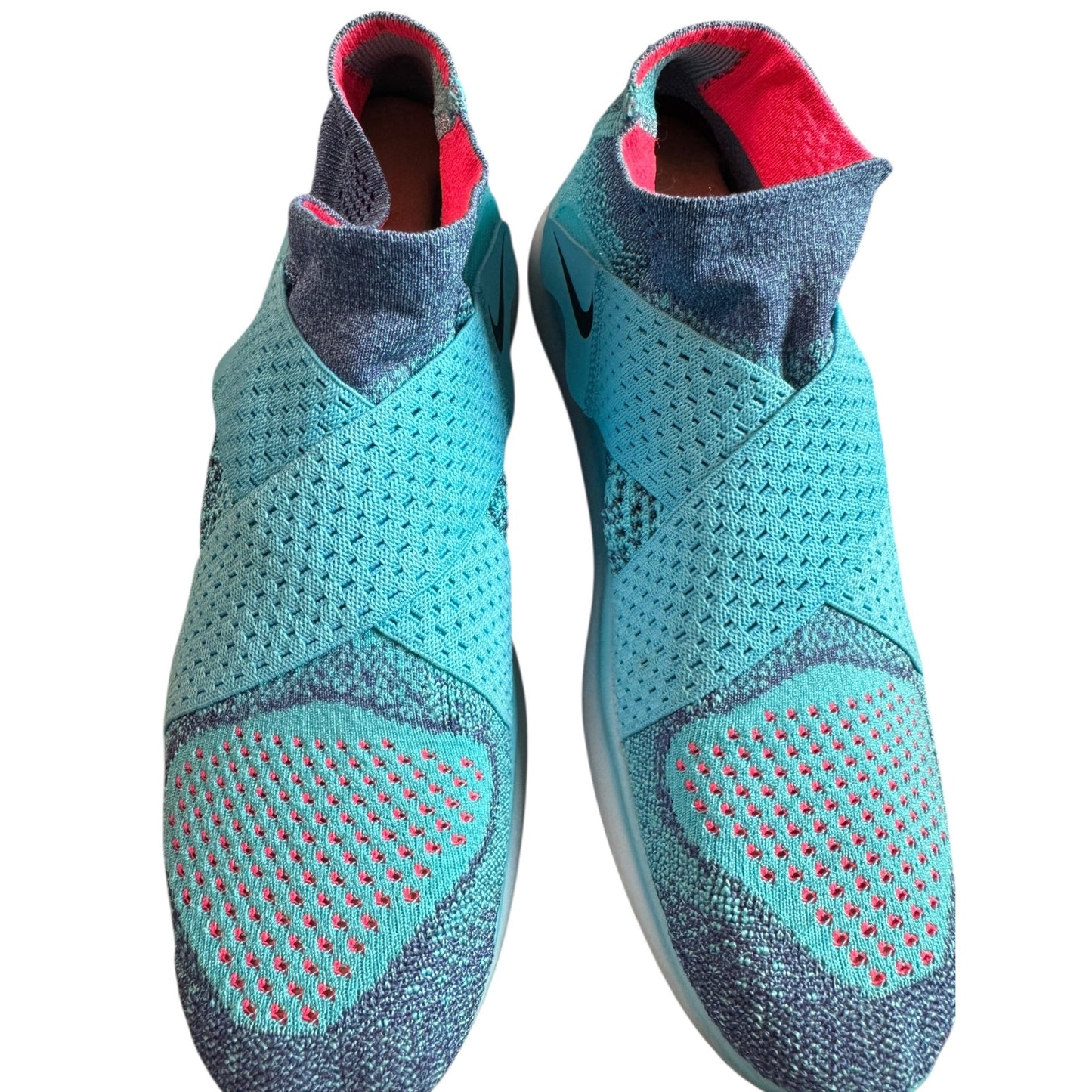 Nike Free RN Motion Flyknit Running Shoes Blue Aqua Red Slip-On Lightweight Womens Size 8