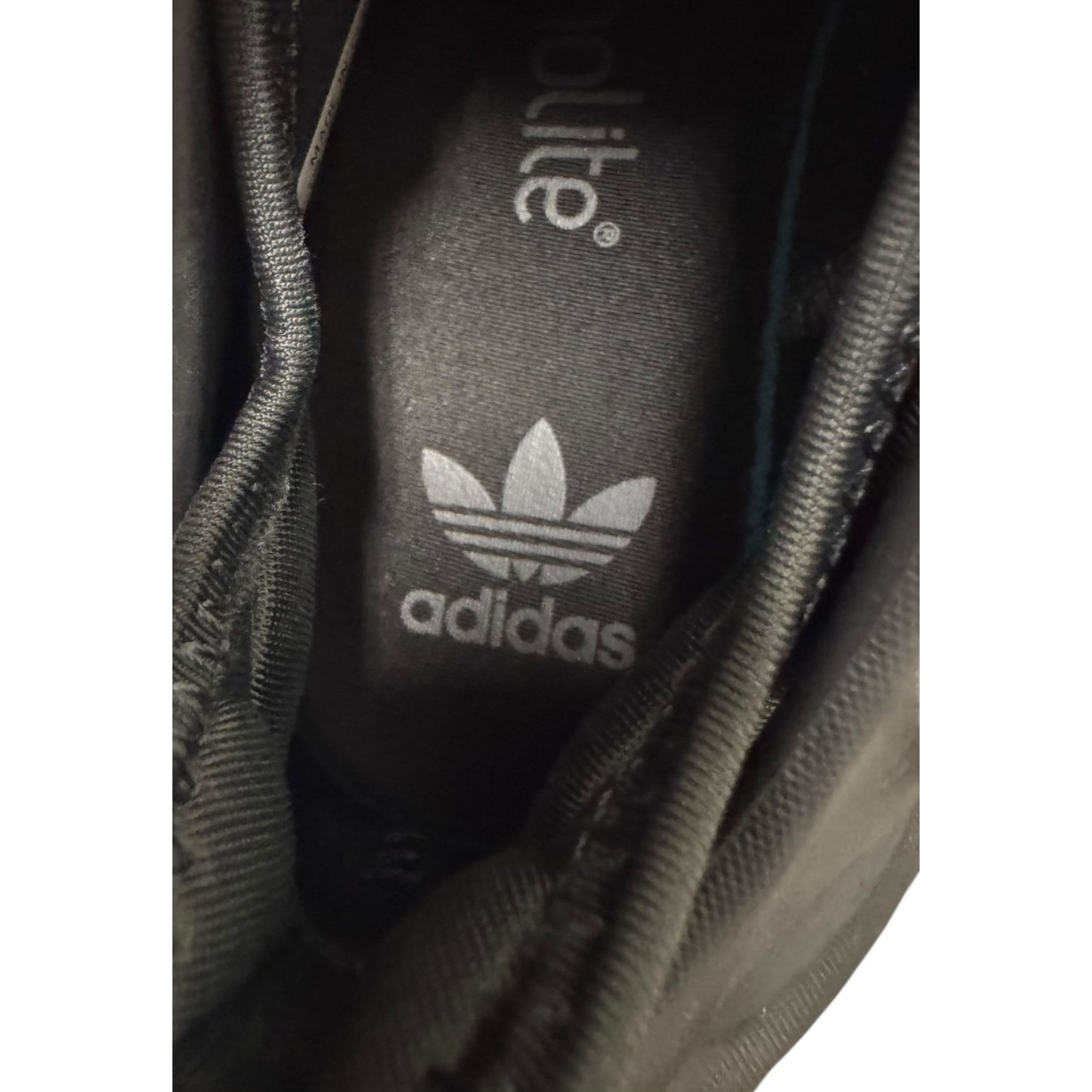 Adidas Black AdiFOM Q Sz 5.5 Shoes With Lace-Up Closure & Iconic Design