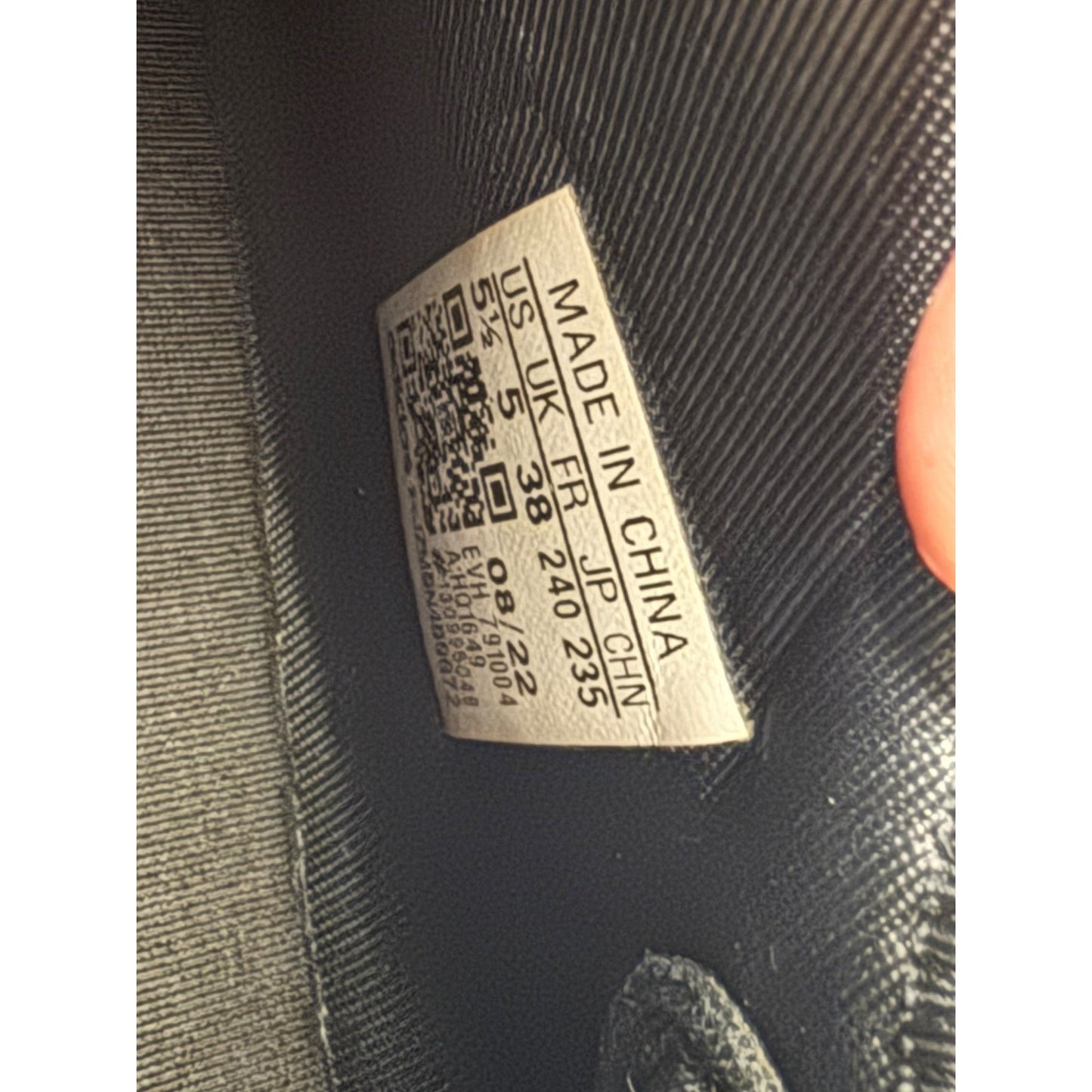 Adidas Black AdiFOM Q Sz 5.5 Shoes With Lace-Up Closure & Iconic Design