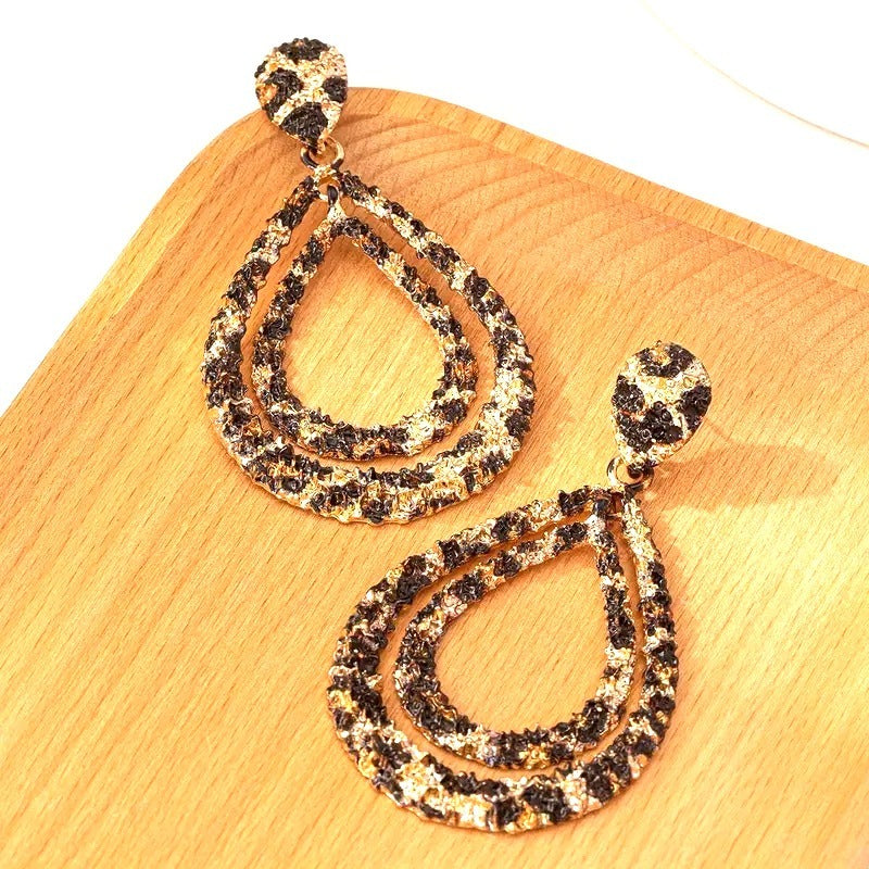 Vintage-Style Gold Tone & Black Crystal Teardrop Dangle Earrings