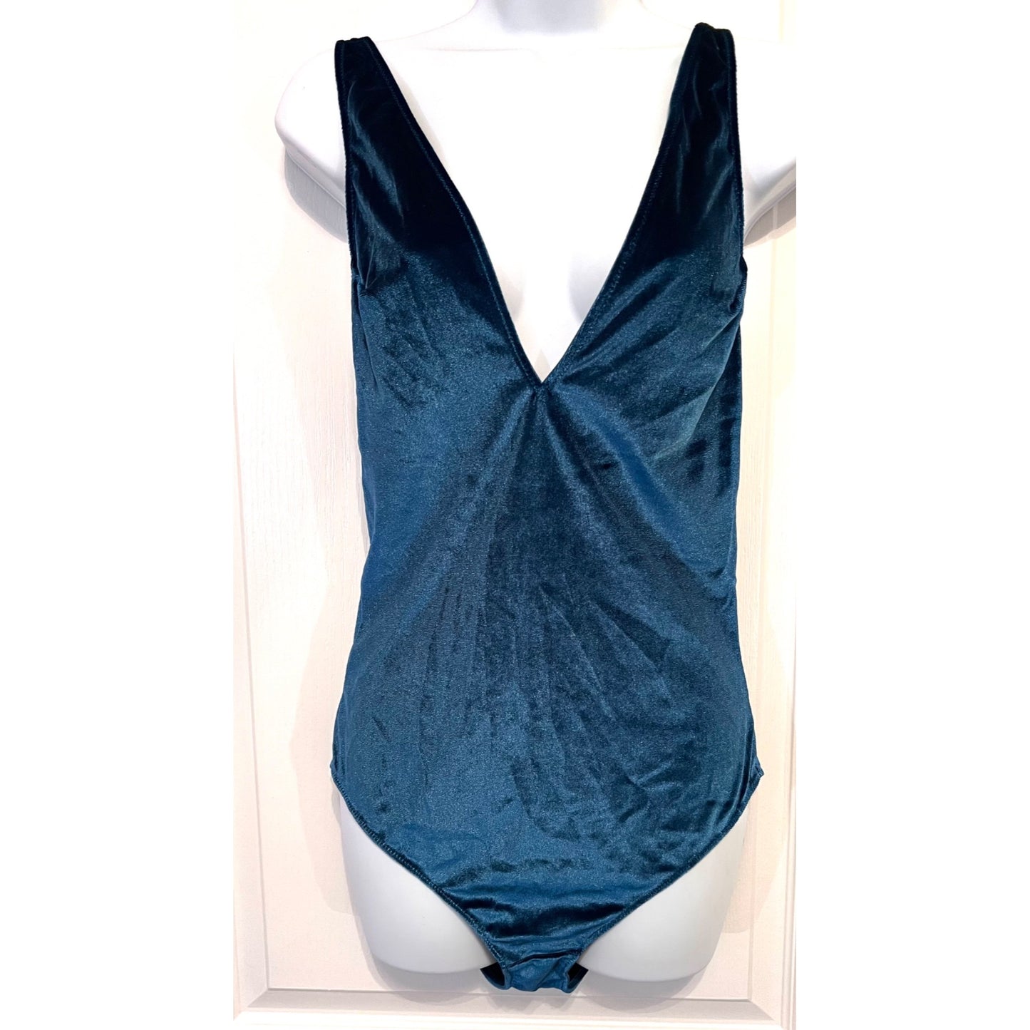 Gilligan & O'Malley Blue Velvet Strappy Deep-V Bodysuit With Crisscross Back Design